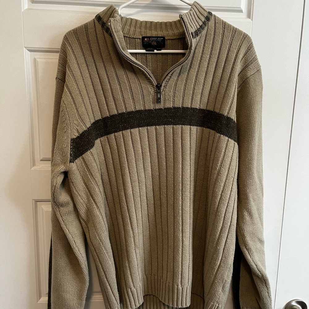 Point Zero Men's Tan and Black Zip-Up Sweater